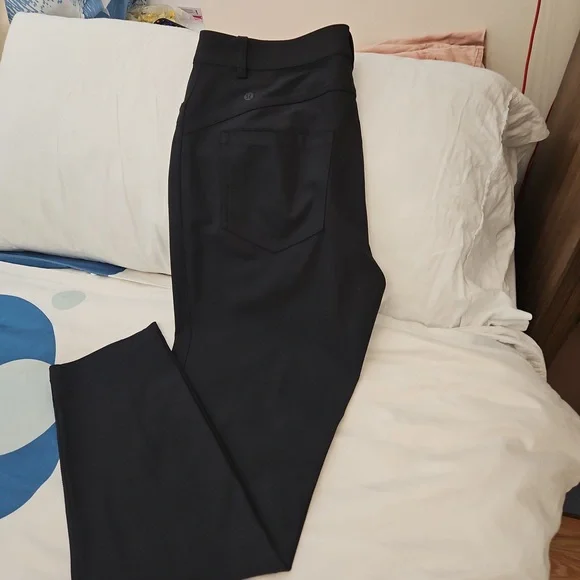 Women's Lululemon five pocket City to Sleek pants - Picture 1 of 4